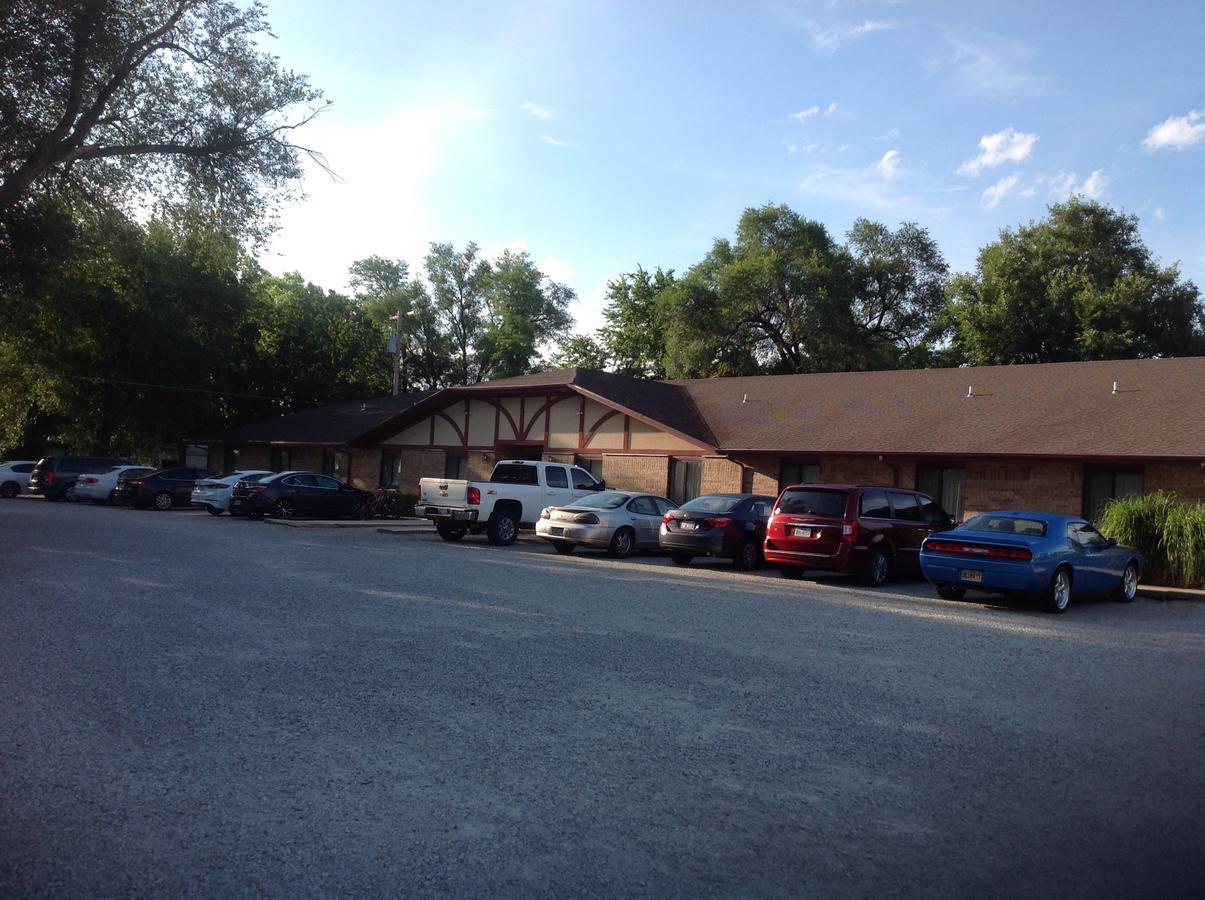 Coronado Motel & Rv Park Lindsborg Екстер'єр фото