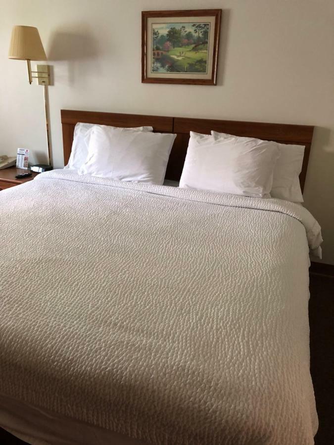 Coronado Motel & Rv Park Lindsborg Екстер'єр фото
