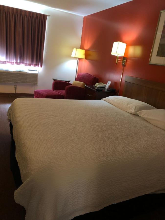 Coronado Motel & Rv Park Lindsborg Екстер'єр фото